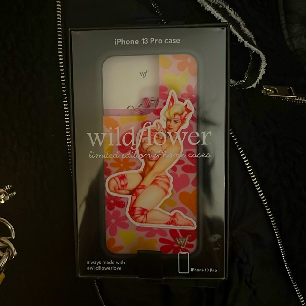 WILDFLOWER CASES TRIXIE MATTEL COLLAB